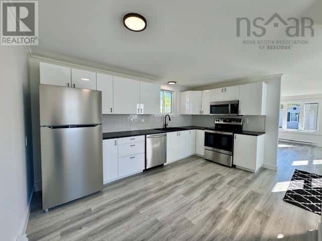 1189 Susan Drive — Beaver Bank, Nova Scotia - Photo 2 of 22