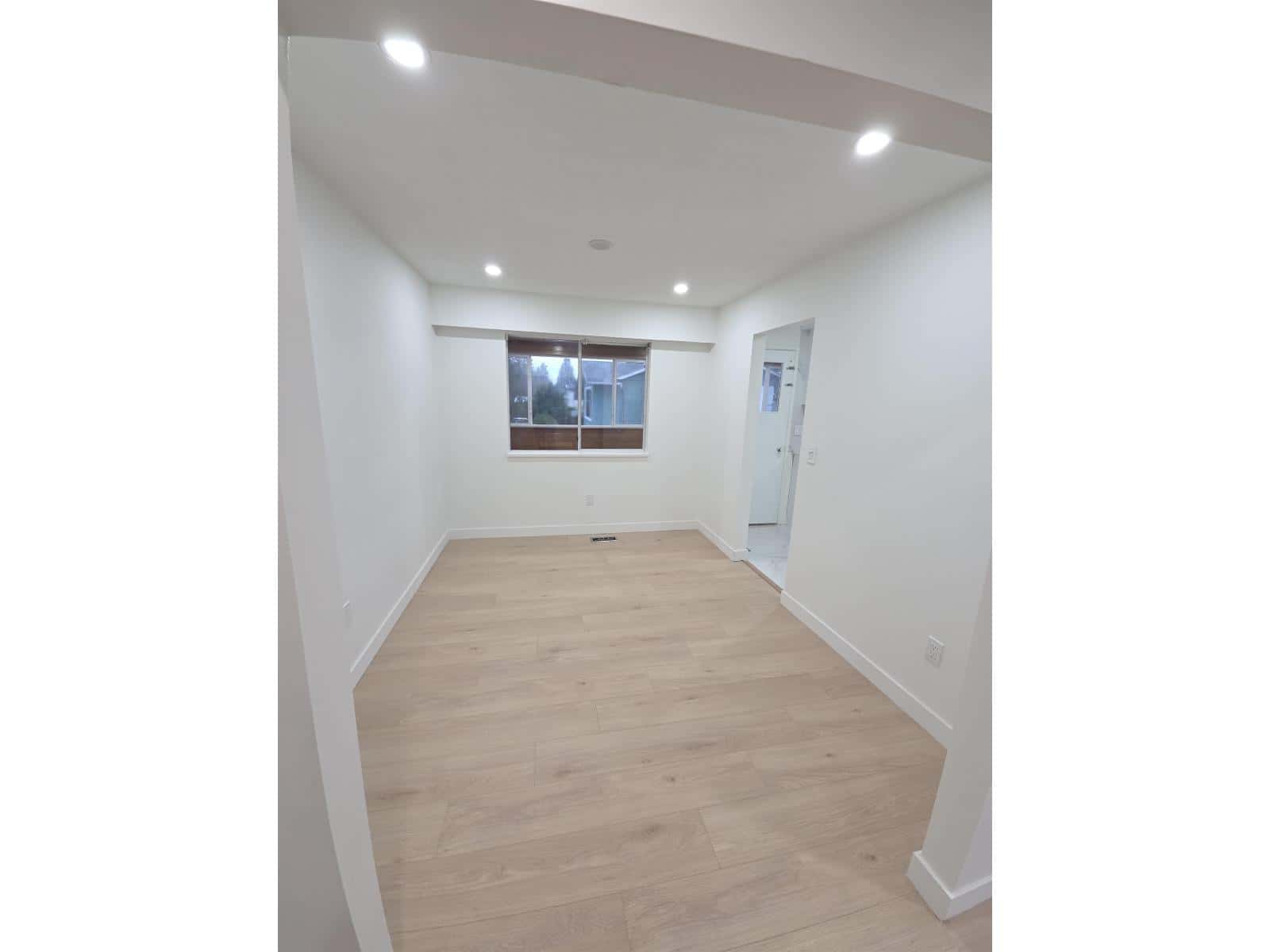 Surrey — Surrey - Photo 2 of 18