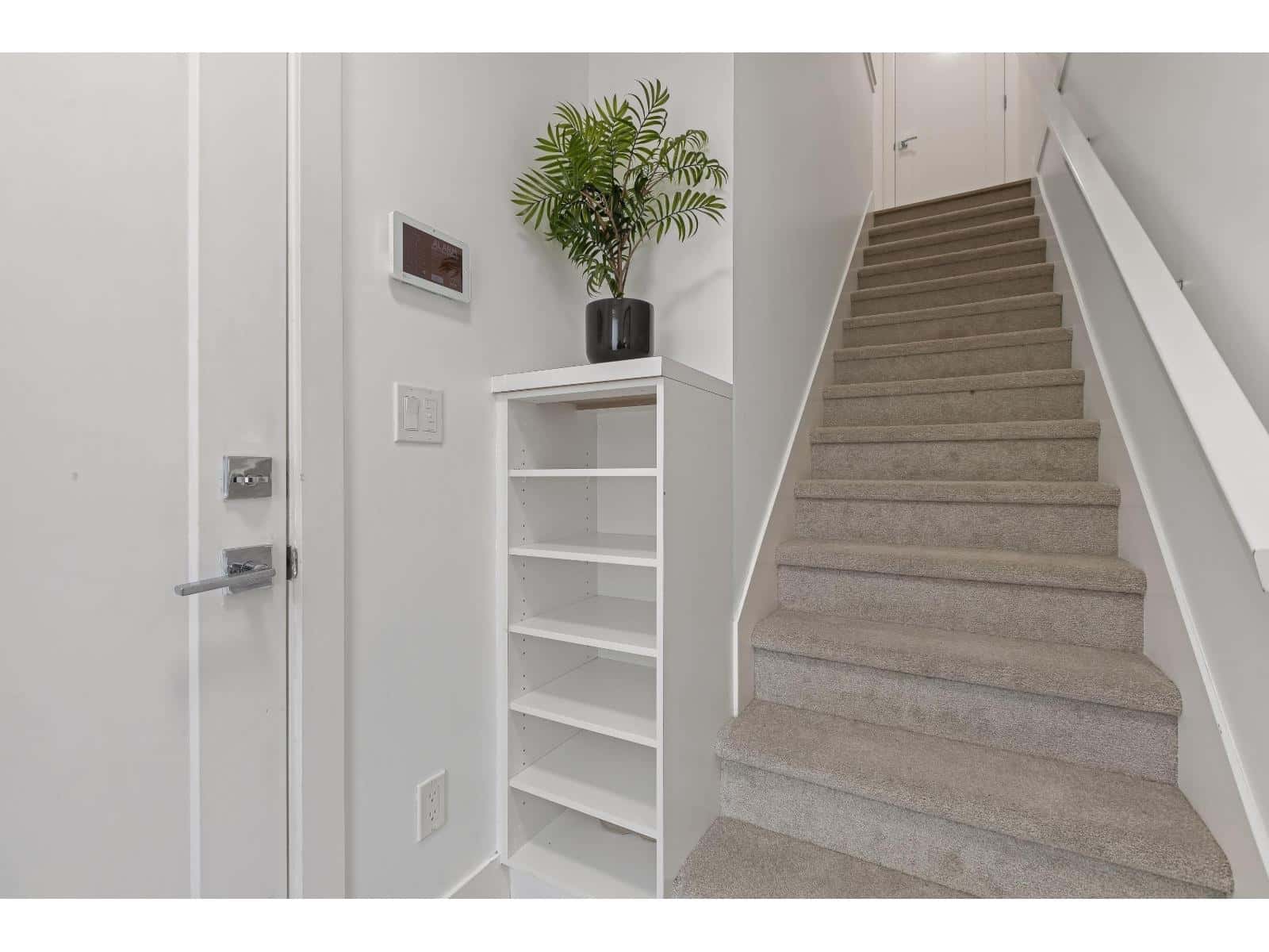 Surrey — Surrey - Photo 2 of 31