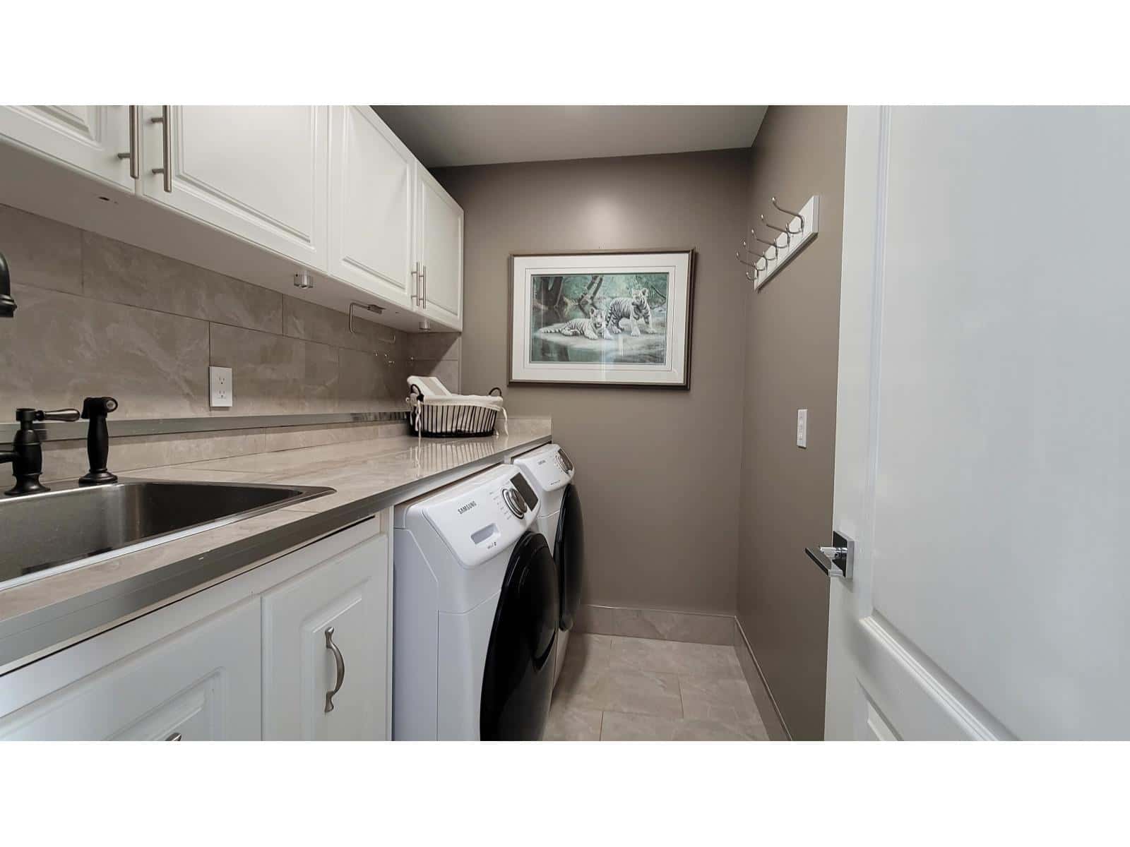 White Rock — White Rock - Photo 3 of 40