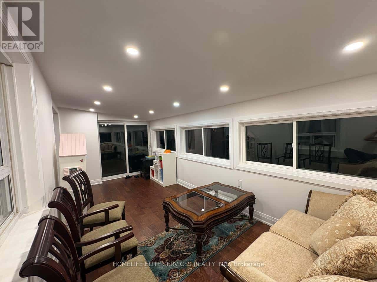 92 CROCUS DRIVE — Toronto (Wexford-Maryvale) - Photo 4 of 11