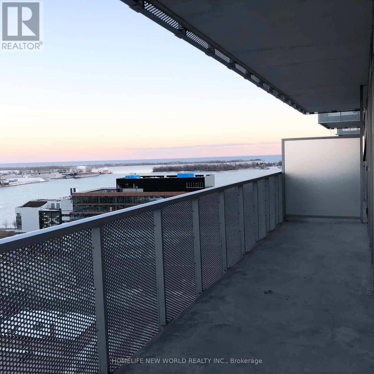 1810 - 20 RICHARDSON STREET — Toronto (Waterfront Communities) - Photo 5 of 7