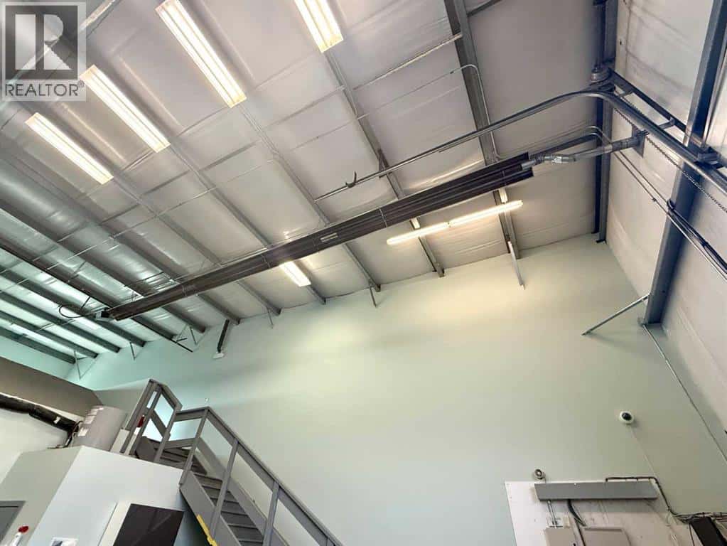 Red Deer — Red Deer - Photo 4 of 30