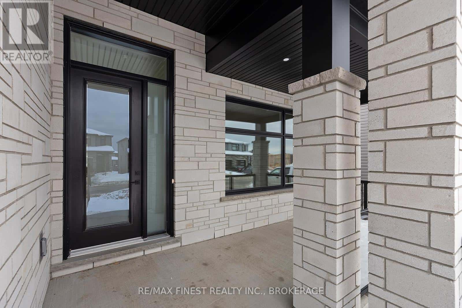 1368 WOODFIELD CRESCENT — Kingston (City Northwest), Ontario - Photo 4 of 47