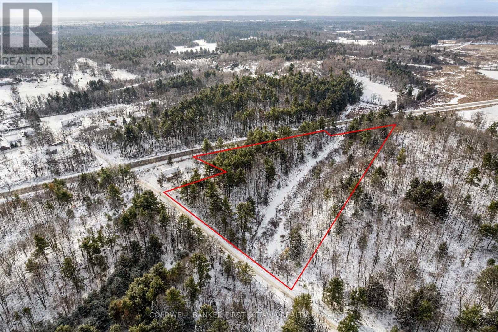 115 DORAN ROAD — Tay Valley, Ontario - Main photo