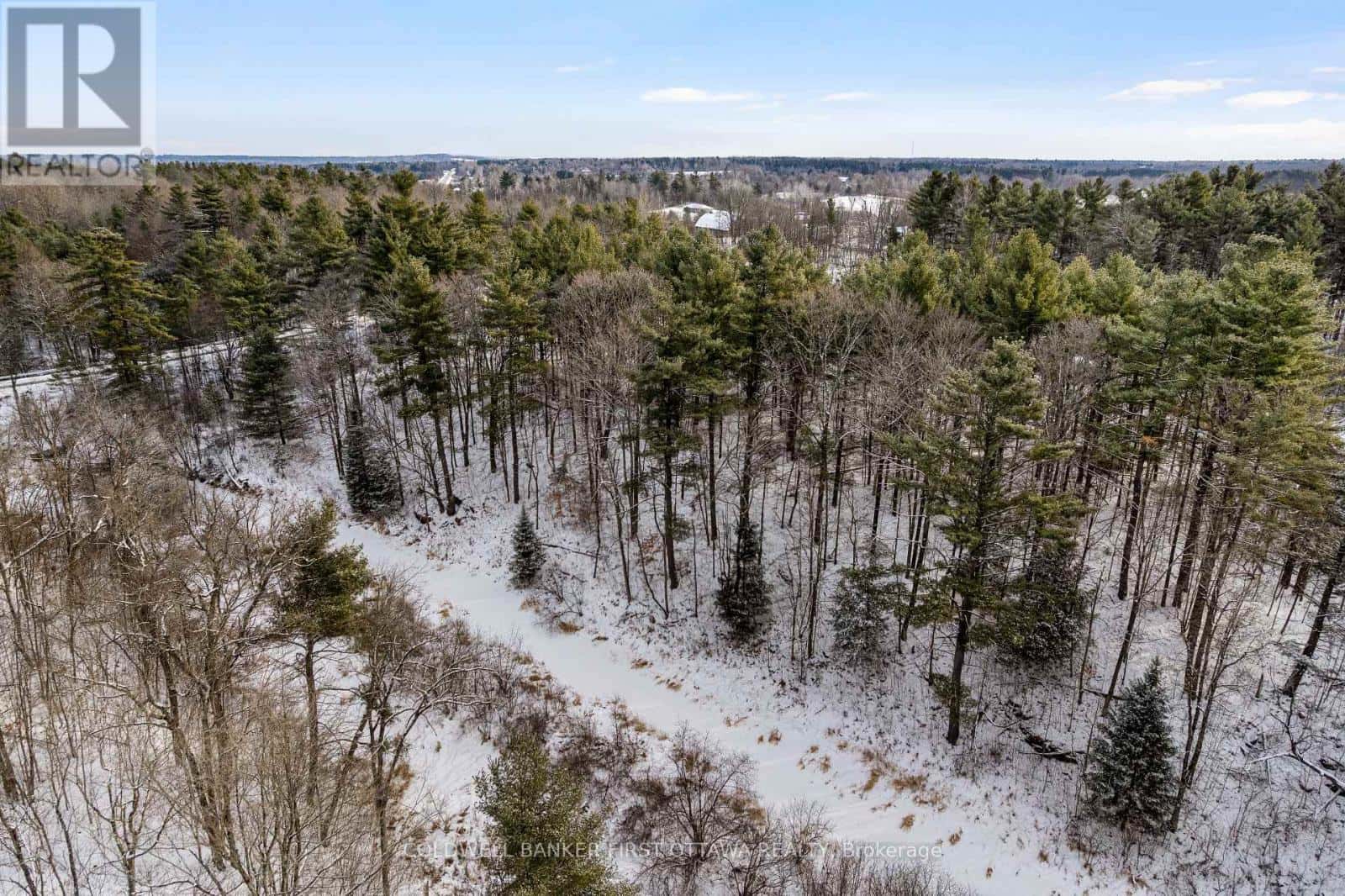 115 DORAN ROAD — Tay Valley, Ontario - Photo 4 of 37