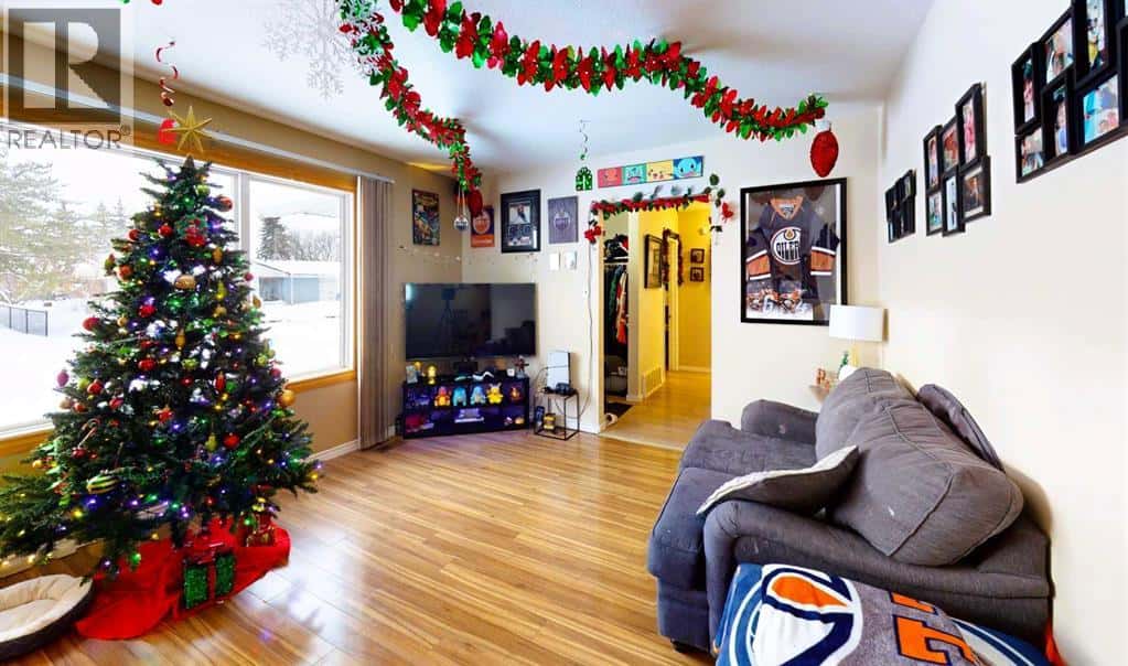 Lac La Biche — Lac La Biche - Photo 5 of 41