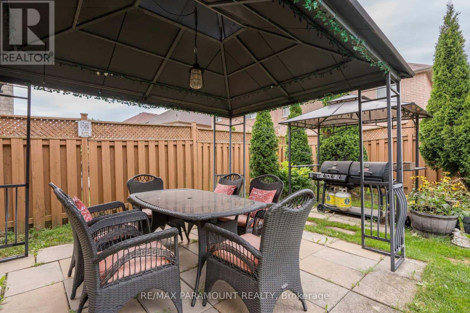 19 RIVER ROCK CRESCENT — Brampton (Fletcher's Meadow) - Photo 4 of 50