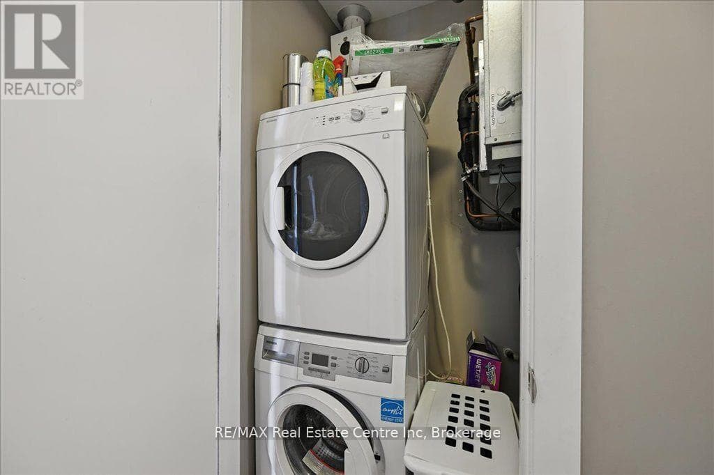 Burlington (LaSalle) — Burlington (LaSalle) - Main photo