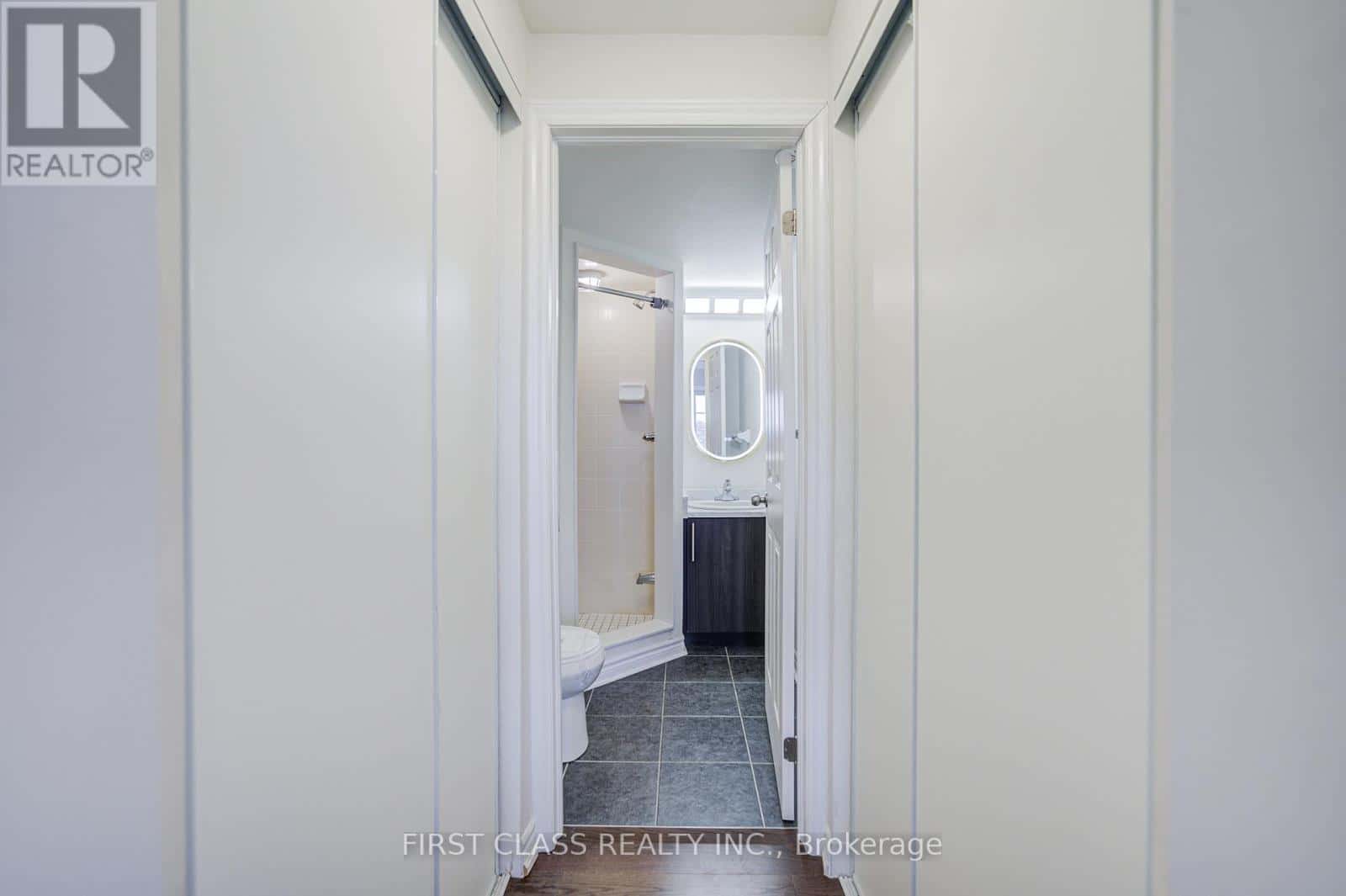 Toronto (L'Amoreaux) — Toronto (L'Amoreaux) - Photo 5 of 32