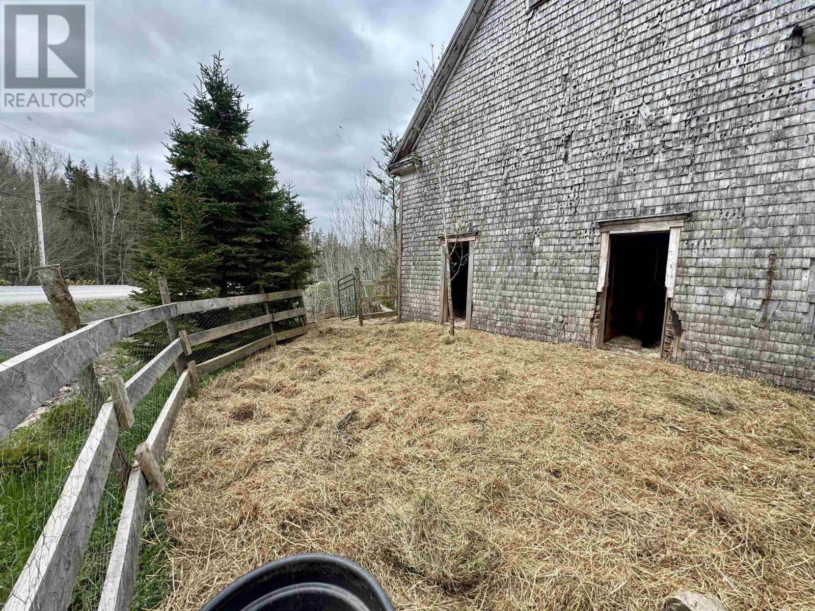 3463 Loch Lomond Rd. — Loch Lomond - Photo 4 of 50