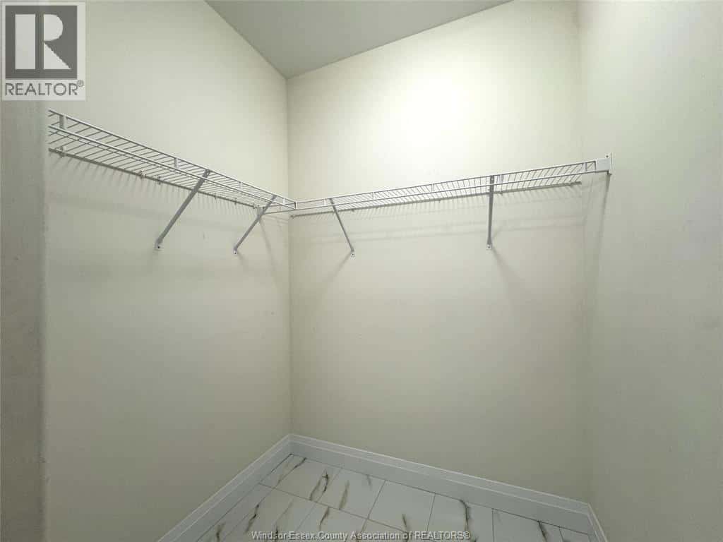 Lakeshore — Lakeshore - Photo 2 of 38