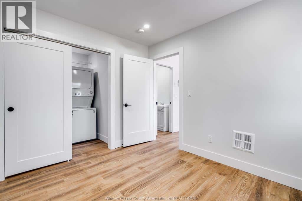 21 PEARL STREET West Unit# 4 — Kingsville - Photo 3 of 16