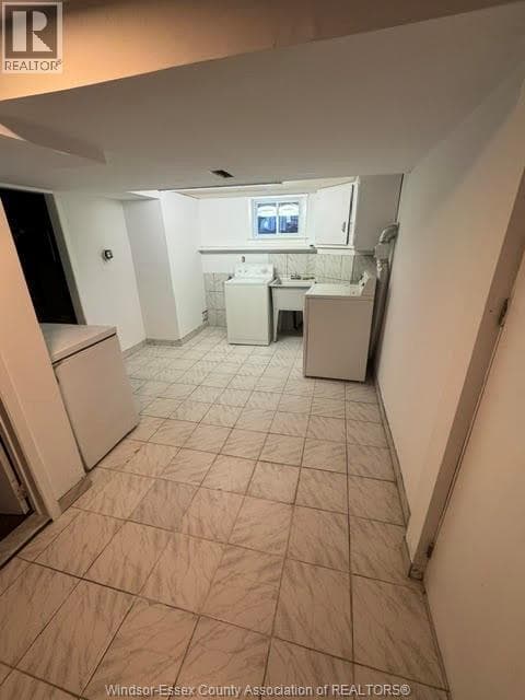 Windsor — Windsor - Main photo