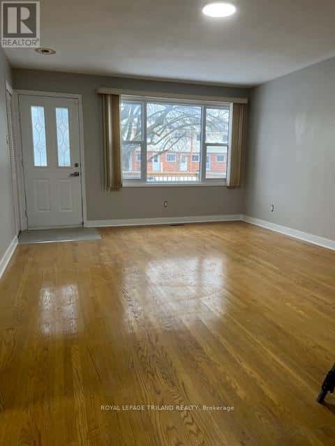 London East (East I) — London East (East I) - Photo 2 of 8