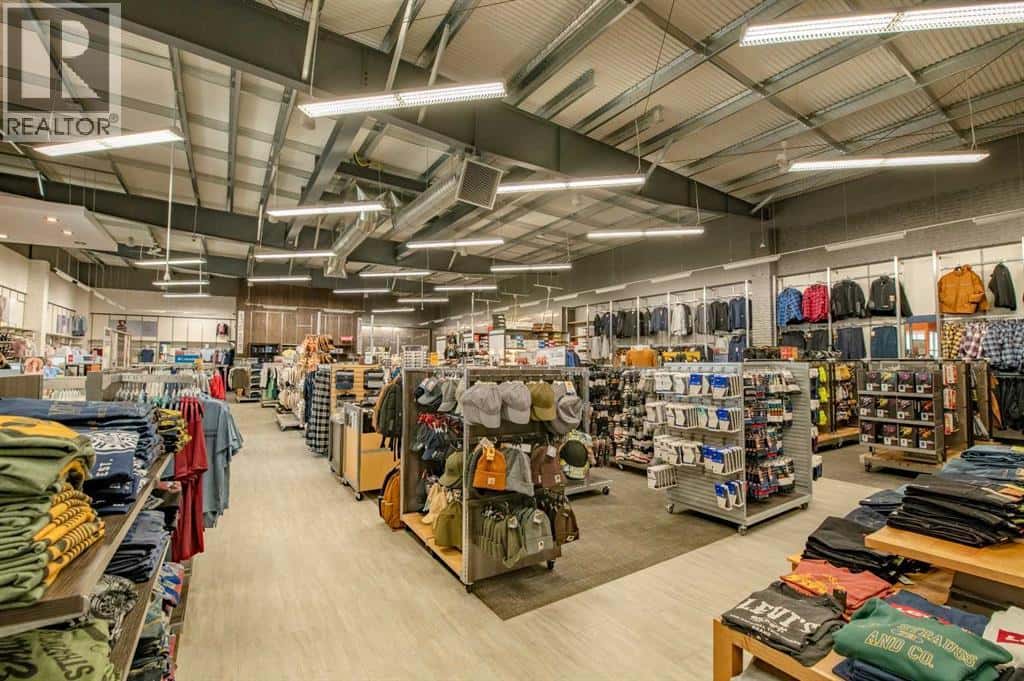 Drumheller, Alberta — Drumheller, Alberta - Photo 2 of 13