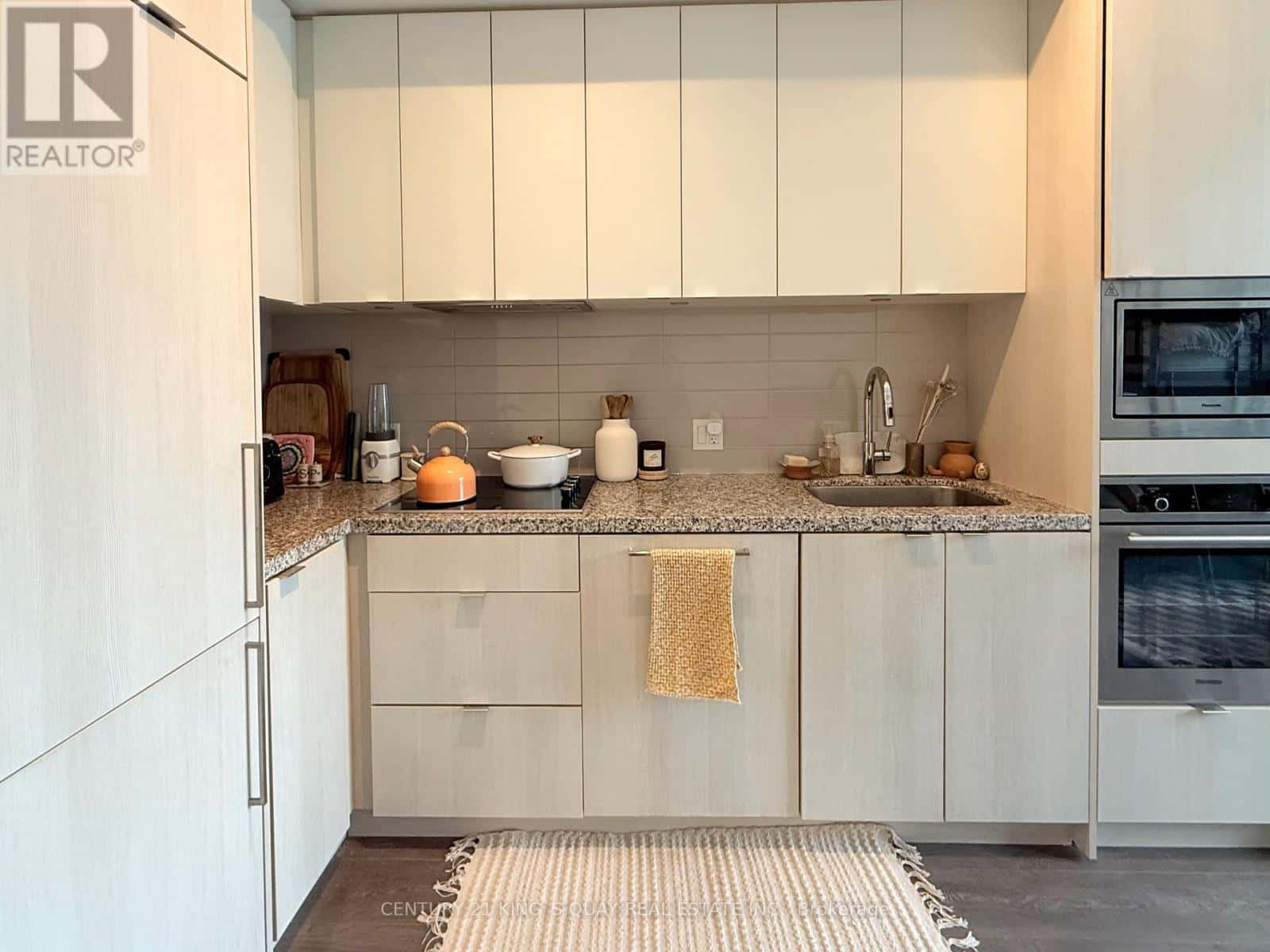 5007 - 115 BLUE JAY WAY — Toronto (Waterfront Communities) - Photo 3 of 17