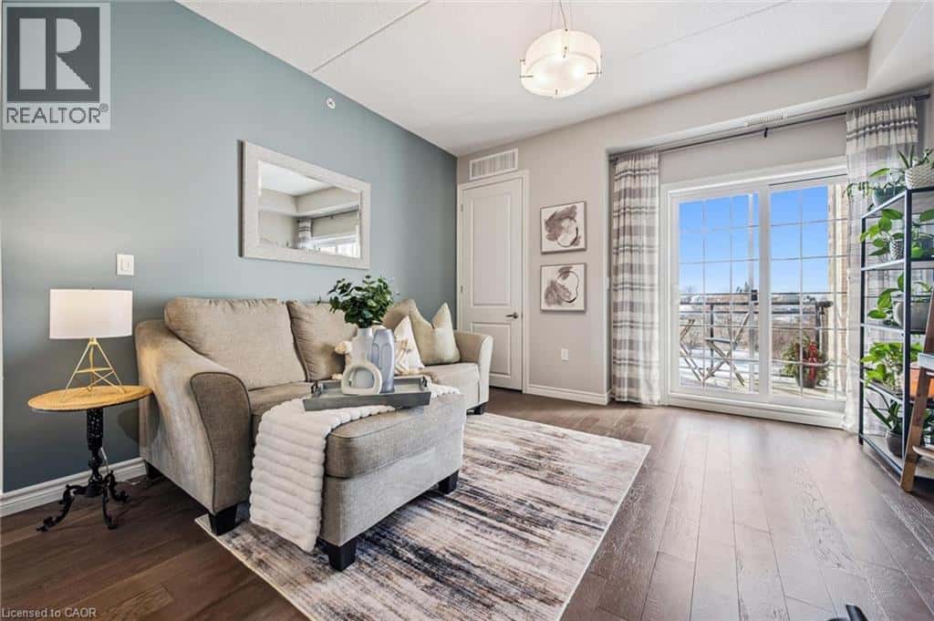 1077 GORDON Street Unit# 333 — Guelph, Ontario - Photo 3 of 40