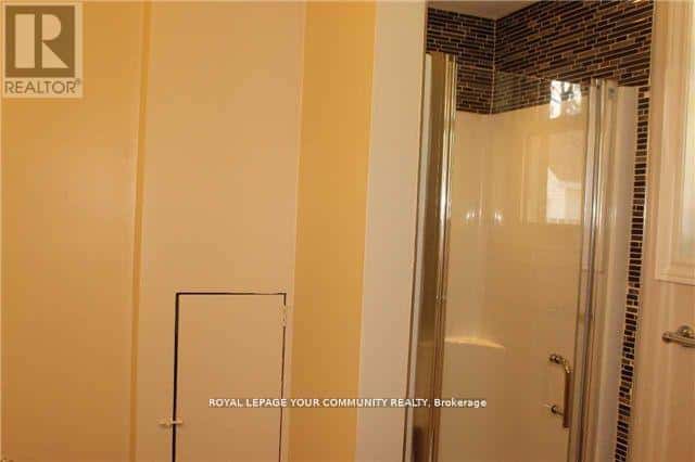 Georgina (Keswick South) — Georgina (Keswick South) - Photo 2 of 14