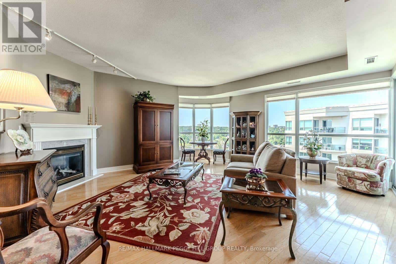 Barrie (City Centre) — Barrie (City Centre) - Photo 5 of 20