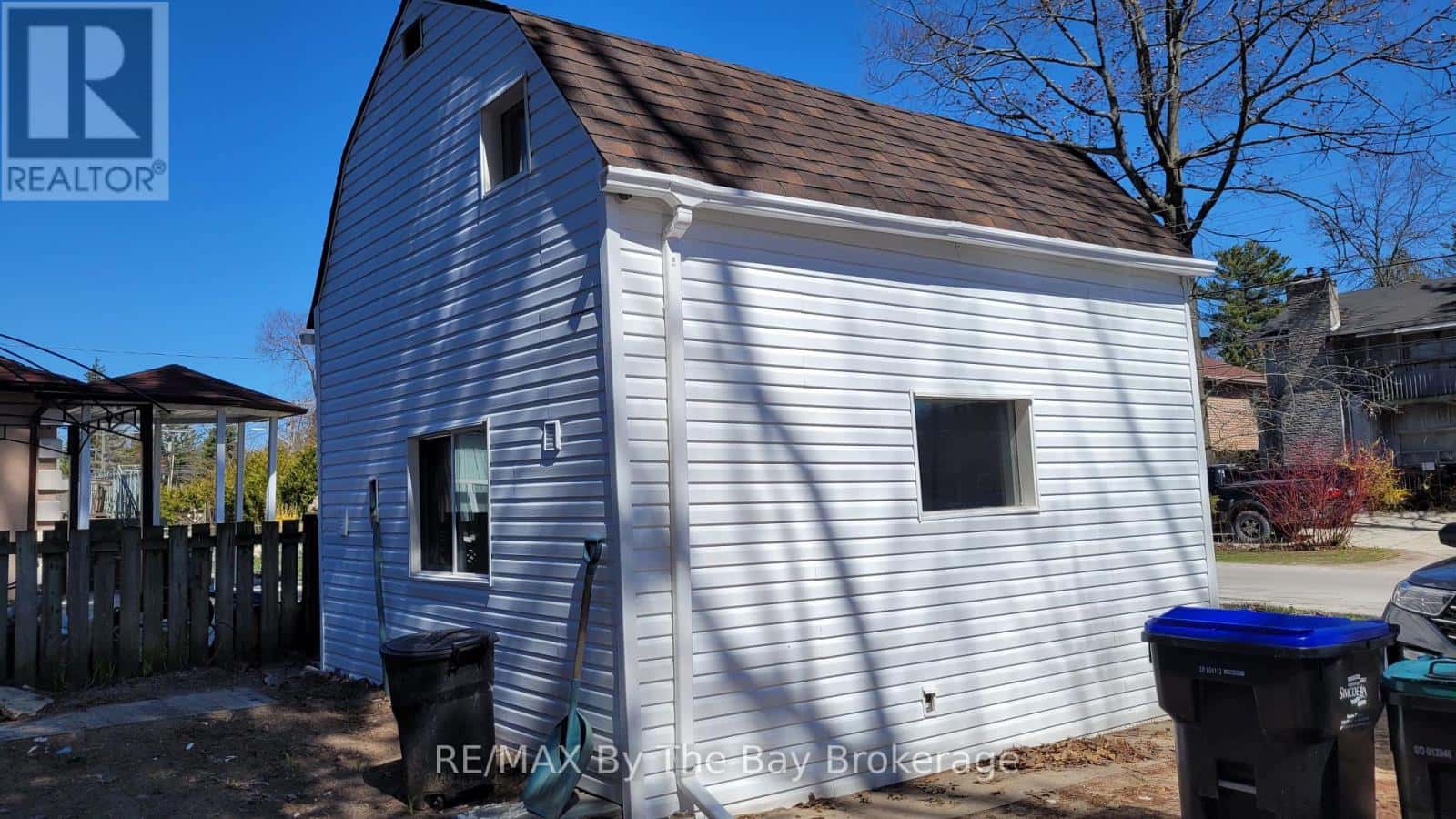 Wasaga Beach — Wasaga Beach - Photo 2 of 18