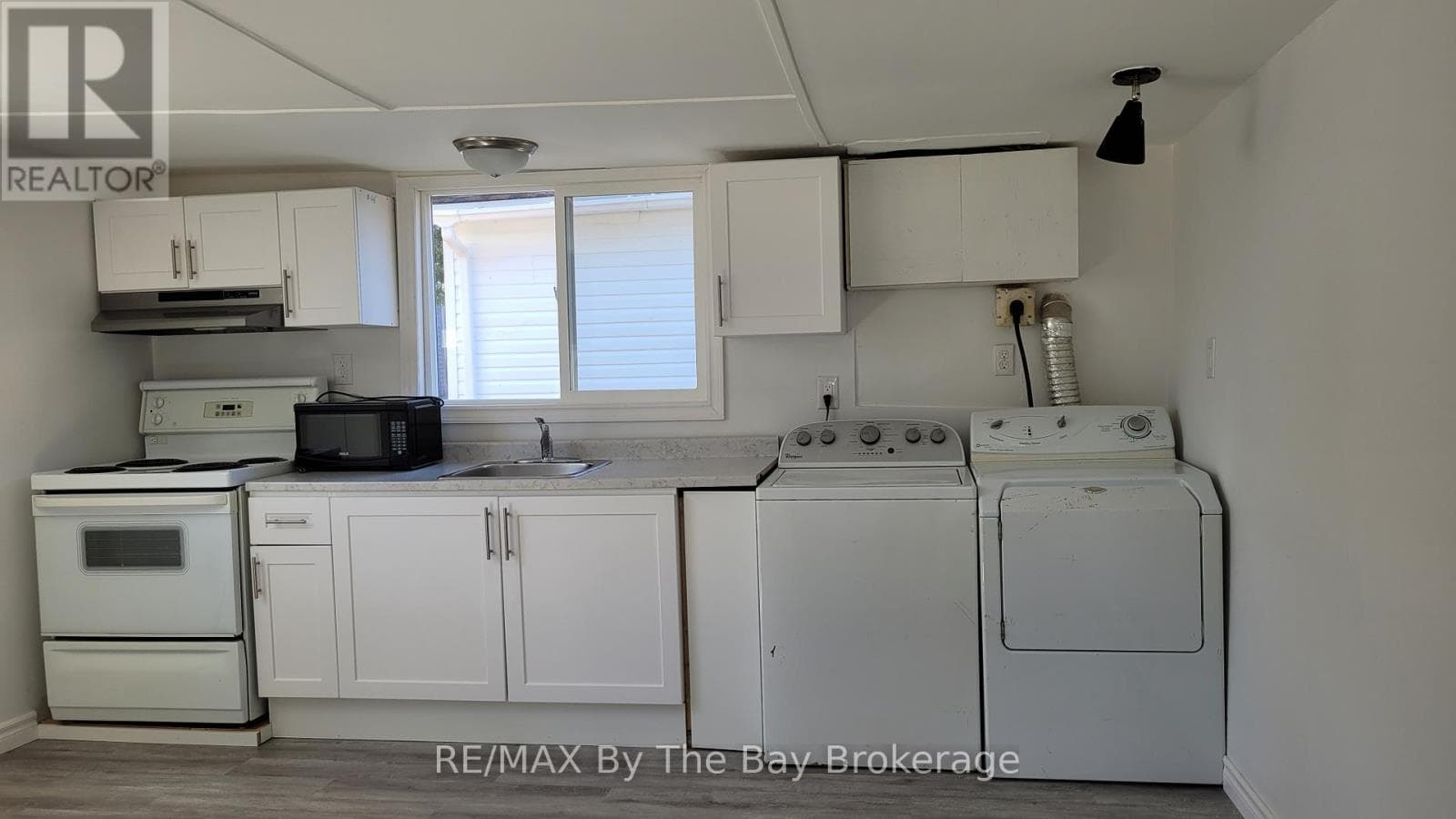 Wasaga Beach — Wasaga Beach - Main photo