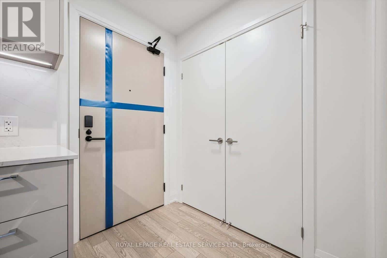 223 - 3250 CARDING MILL TRAIL — Oakville (GO Glenorchy) - Photo 5 of 28