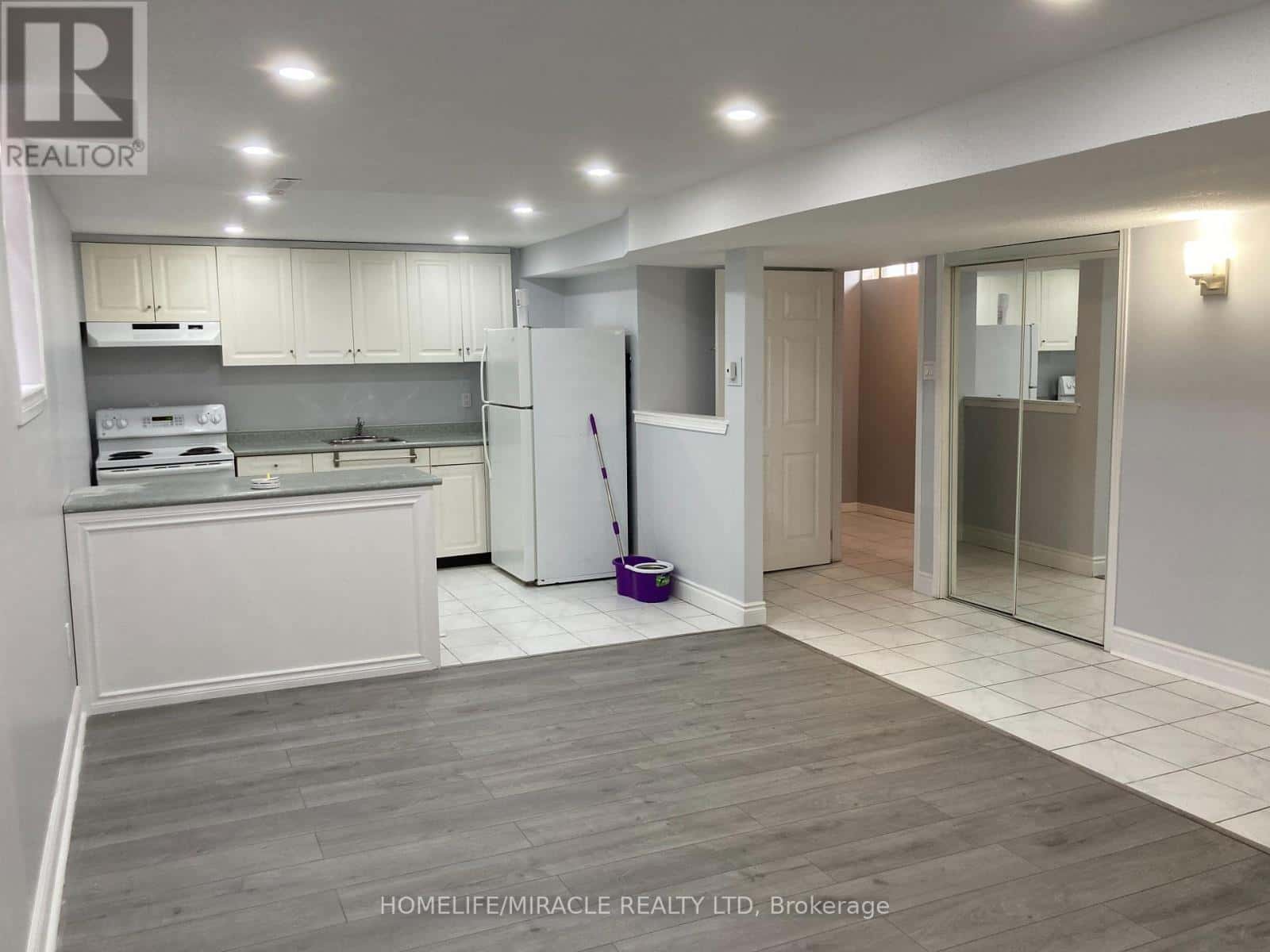 Brampton (Fletcher's West) — Brampton (Fletcher's West) - Photo 3 of 13