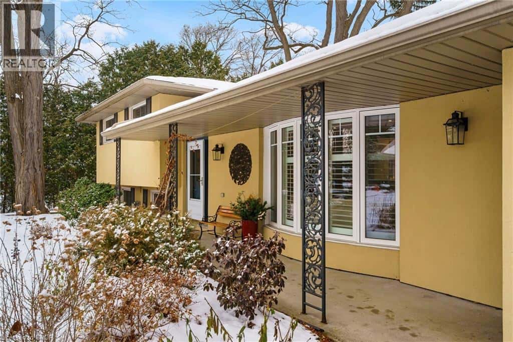 3 HATFIELD Place — Dundas, Ontario - Photo 3 of 48