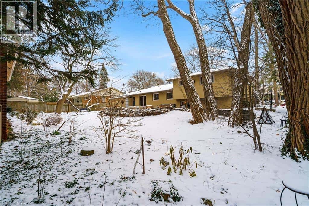 3 HATFIELD Place — Dundas, Ontario - Photo 2 of 48