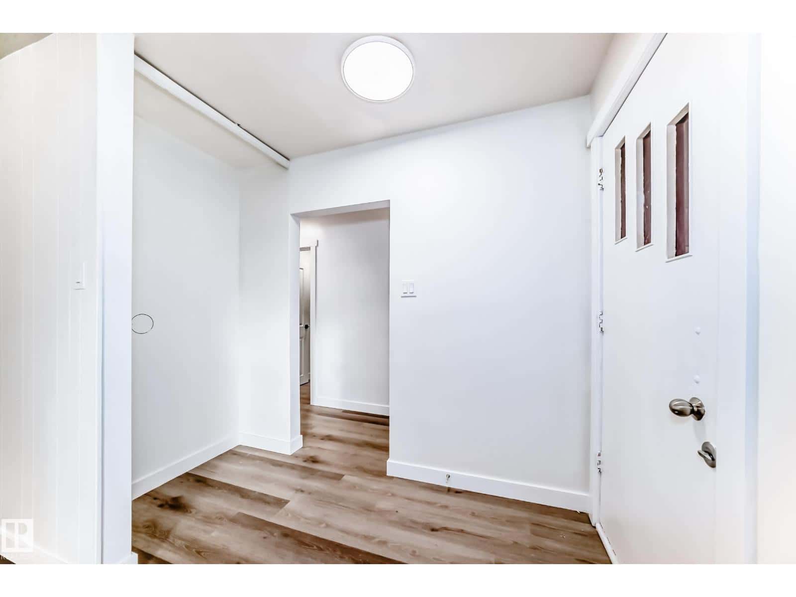 9126 152 St NW — Edmonton - Photo 5 of 63