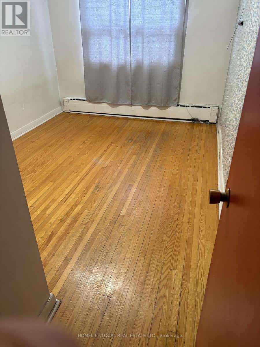 Toronto (High Park North) — Toronto (High Park North) - Photo 2 of 8