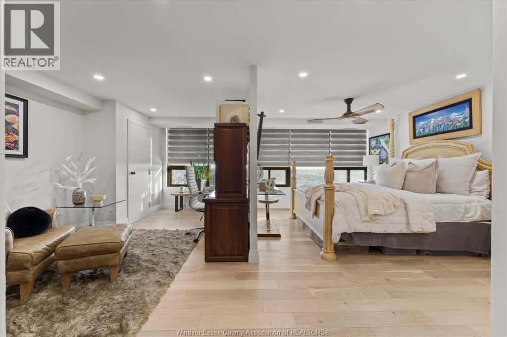 Windsor — Windsor - Photo 5 of 44