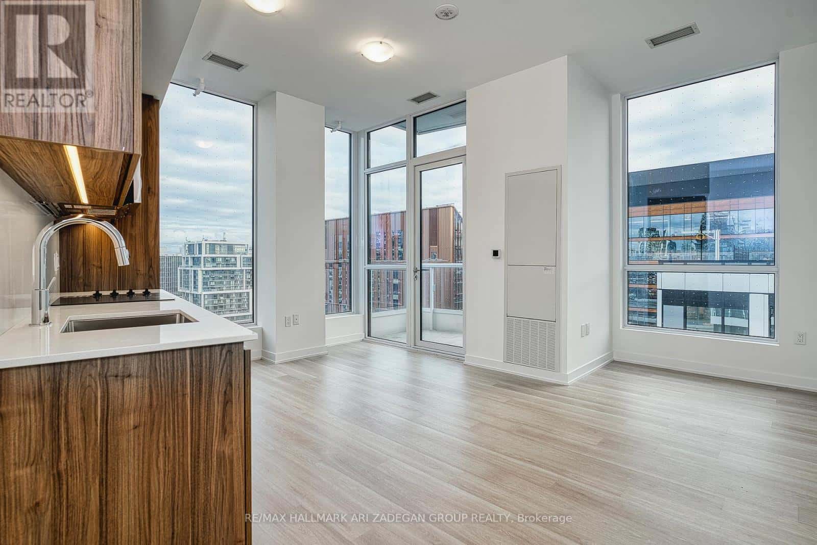 Property - Photo 3 of 21