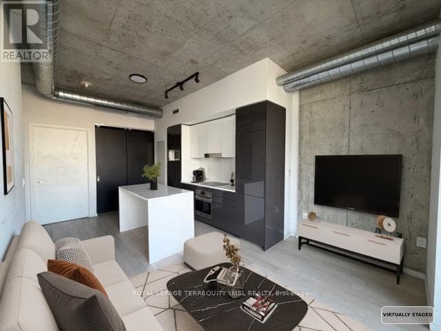 Toronto (Waterfront Communities) — Toronto (Waterfront Communities) - Main photo