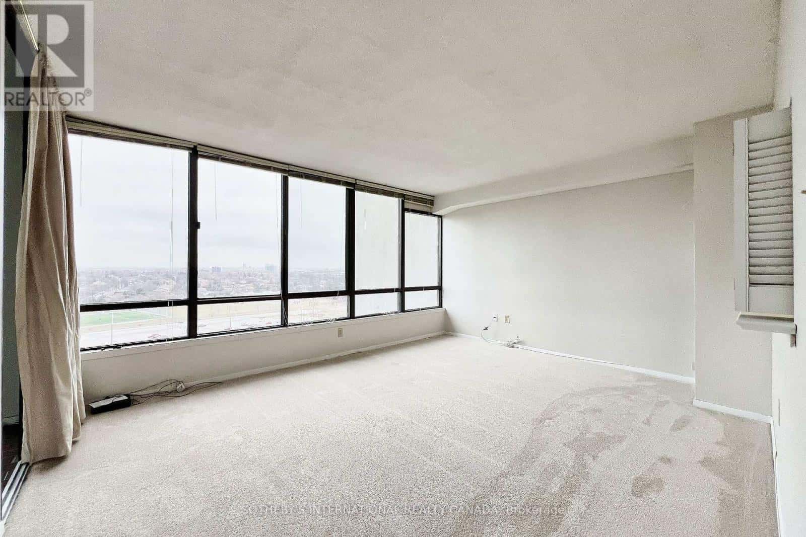 901 - 65 SKYMARK DRIVE — Toronto (Hillcrest Village) - Photo 4 of 50