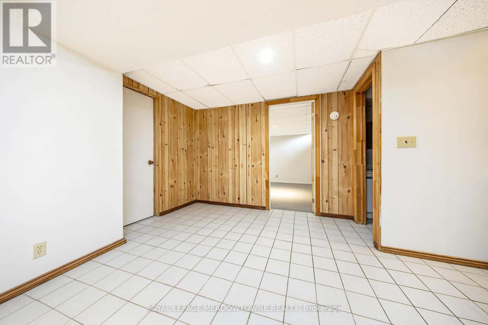 165 VODDEN STREET W — Brampton (Brampton West) - Photo 2 of 18