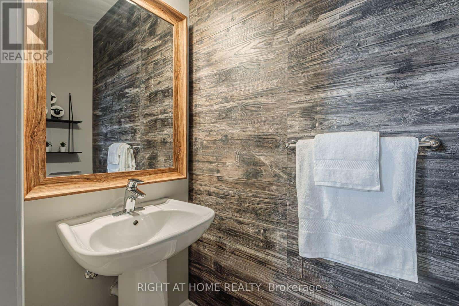 Oakville (JM Joshua Meadows) — Oakville (JM Joshua Meadows) - Photo 2 of 48