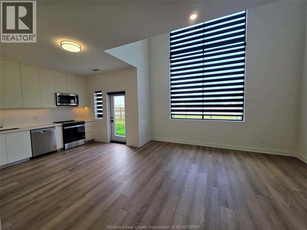 4300 LAURIER PARKWAY Unit# 221 — LaSalle, Ontario - Photo 3 of 33