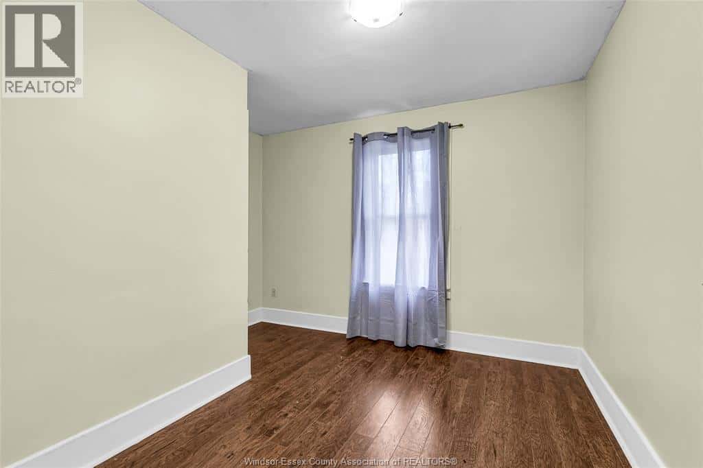 Windsor — Windsor - Photo 3 of 31