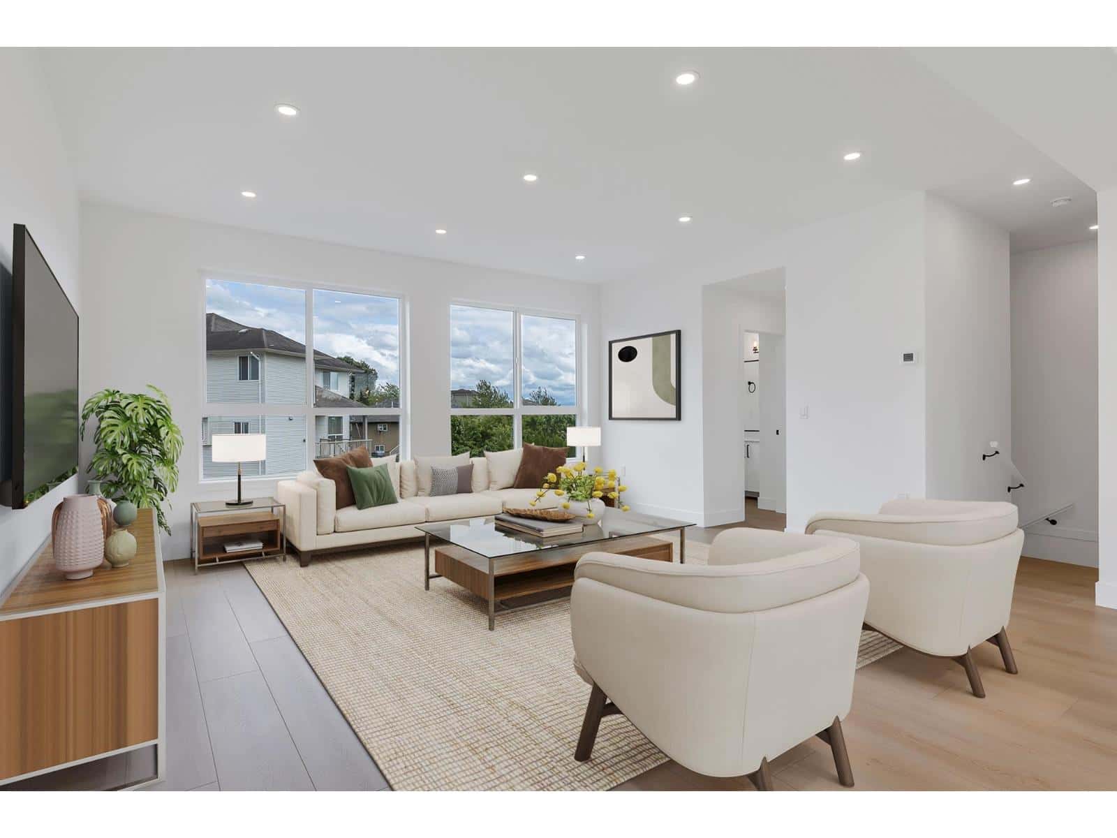 Abbotsford — Abbotsford - Photo 2 of 14