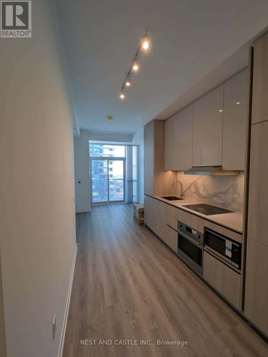 Vaughan (Vaughan Corporate Centre) — Vaughan (Vaughan Corporate Centre) - Photo 4 of 15