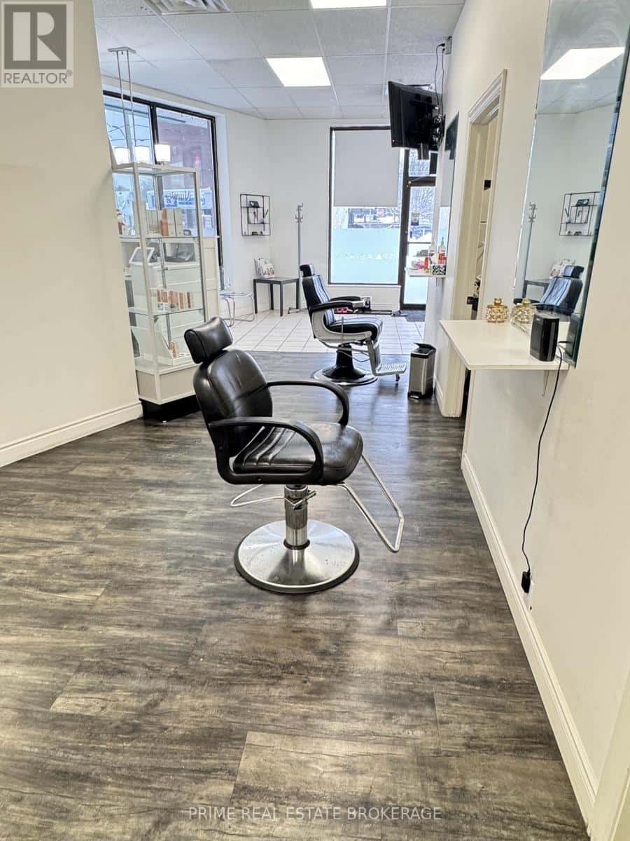 London North (North N) — London North (North N) - Photo 3 of 20