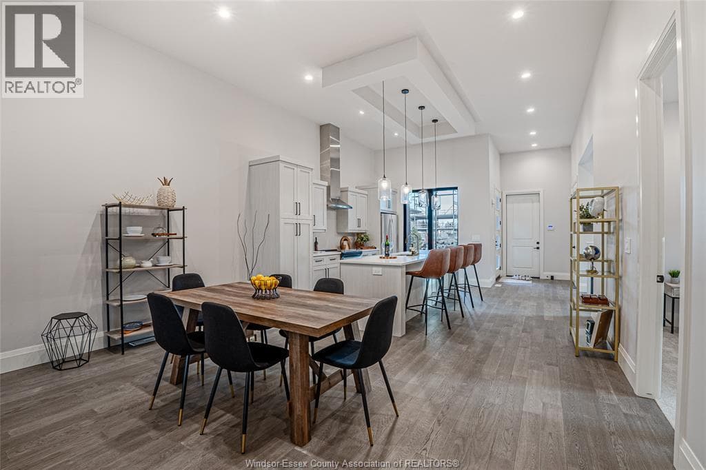 Windsor — Windsor - Main photo