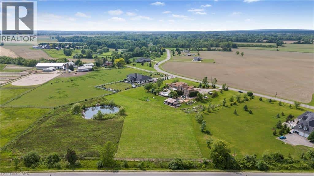 241 LANGFORD CHURCH Road — Brantford - Photo 3 of 5