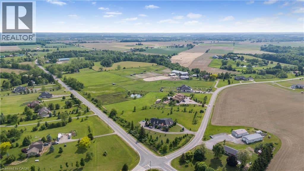 241 LANGFORD CHURCH Road — Brantford - Photo 2 of 5