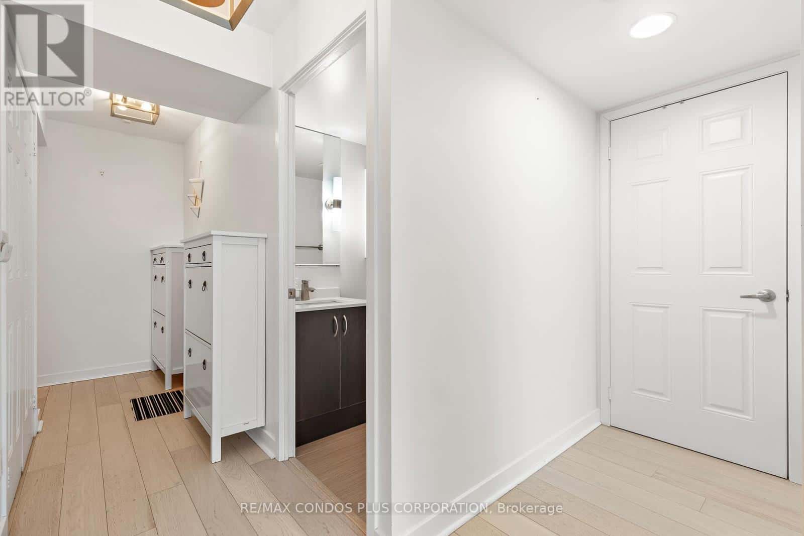 Toronto (Moss Park) — Toronto (Moss Park) - Photo 4 of 17