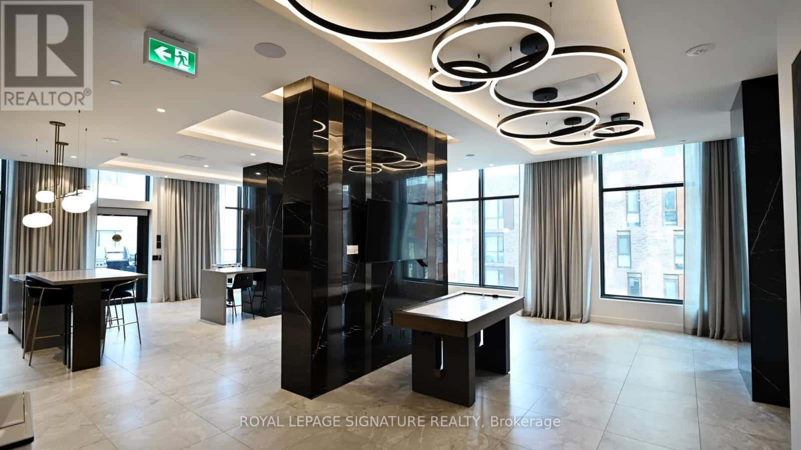 1905 - 252 CHURCH STREET — Toronto (Church-Yonge Corridor) - Photo 4 of 35