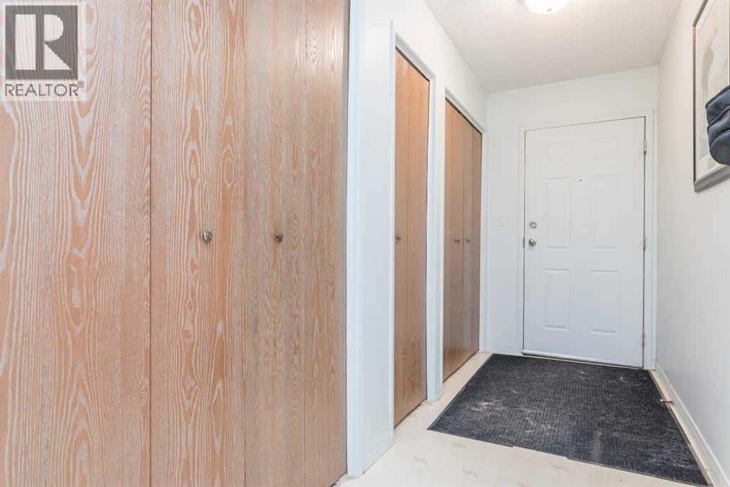 1212, 7201 Poplar Drive — Grande Prairie, Alberta - Photo 4 of 14