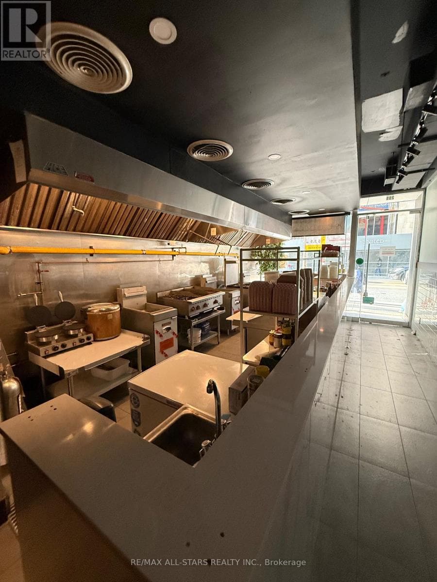 Toronto (Kensington-Chinatown) — Toronto (Kensington-Chinatown) - Main photo